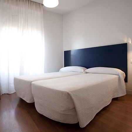 Hostal Santa Isabel Madryt Pokój zdjęcie