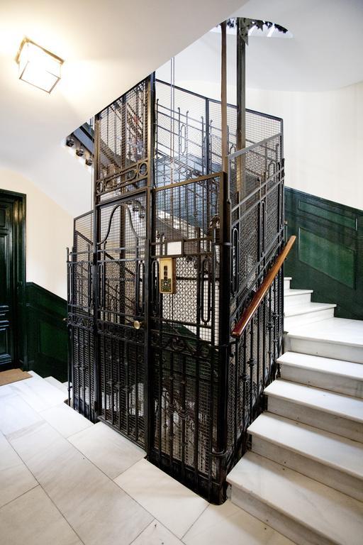 Hostal Santa Isabel Madryt Zewnętrze zdjęcie