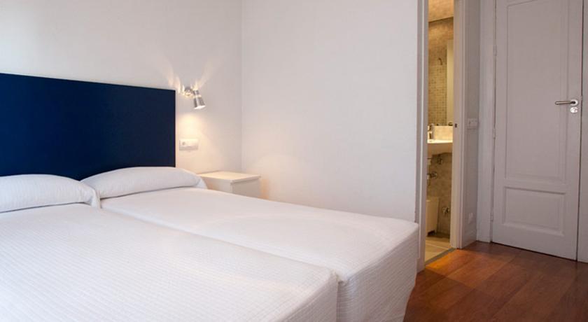 Hostal Santa Isabel Madryt Pokój zdjęcie